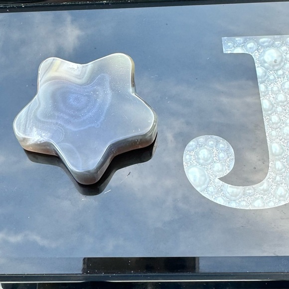 Natural Agate Star Carving - Picture 1 of 3